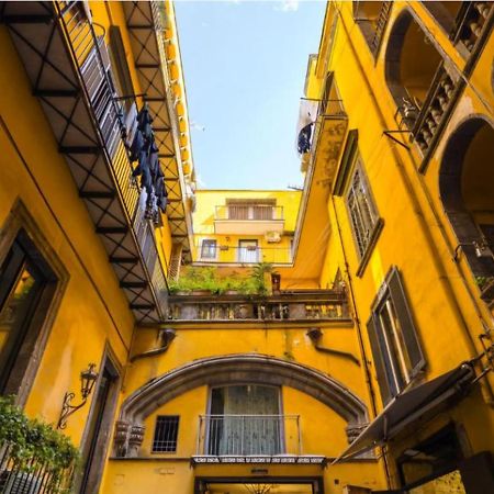 Appartamenti San Gregorio Armeno เนเปิลส์ ภายนอก รูปภาพ